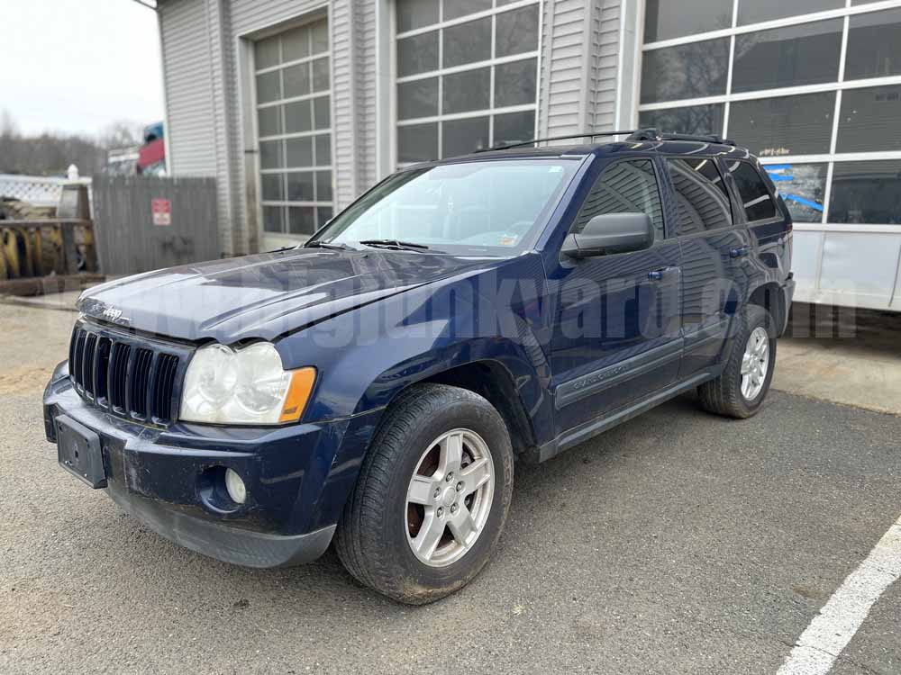 Parting Out 2006 Jeep Grand Cherokee Laredo Q-238